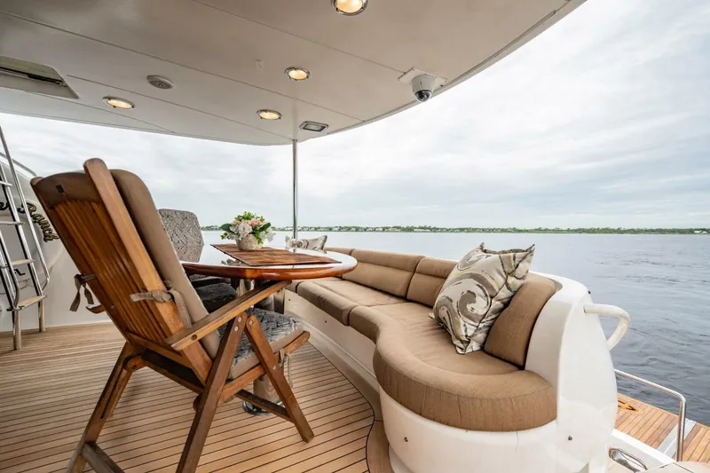 Slide: The Image of Lazzara Yachts 80 EB 2003 - 5607643