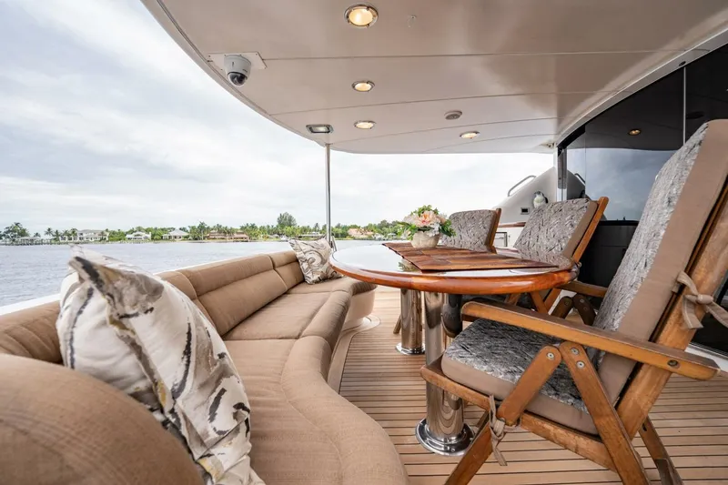 Slide: The Image of Lazzara Yachts 80 EB 2003 - 5607646