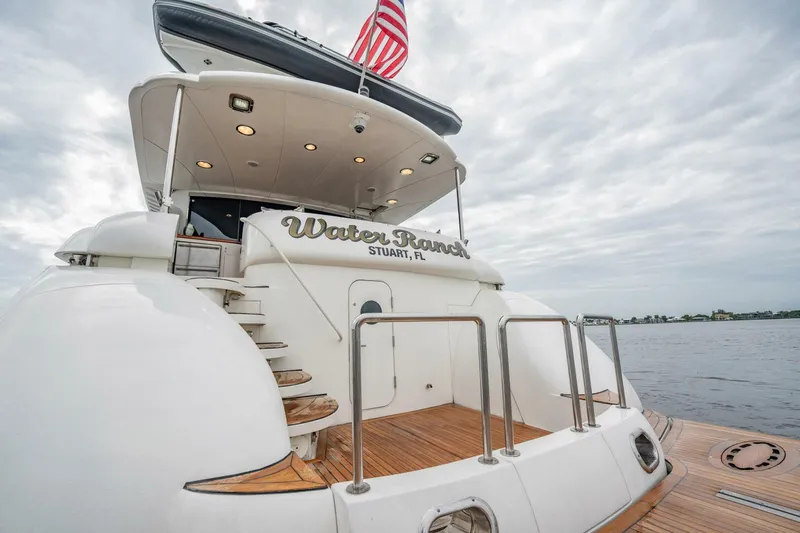 Slide: The Image of Lazzara Yachts 80 EB 2003 - 5607649