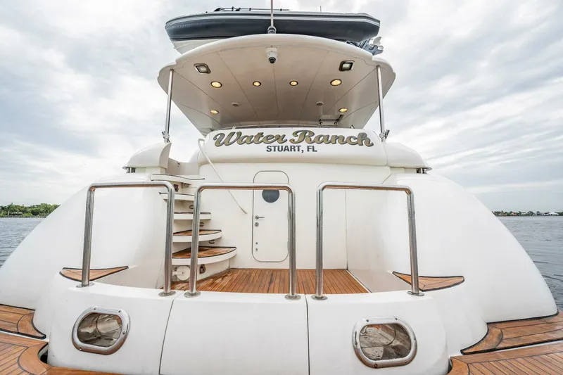 Slide: The Image of Lazzara Yachts 80 EB 2003 - 5607650