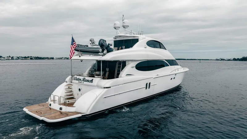 Slide: The Image of Lazzara Yachts 80 EB 2003 - 5607665