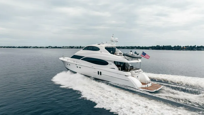 Slide: The Image of Lazzara Yachts 80 EB 2003 - 5607666