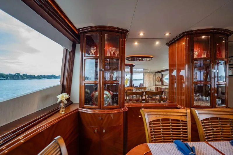 Slide: The Image of Lazzara Yachts 80 EB 2003 - 5607480