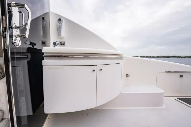 Slide: The Image of Lazzara Yachts 80 EB 2003 - 5607585