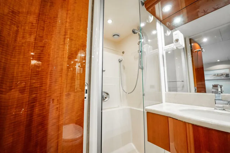 Slide: The Image of Lazzara Yachts 80 EB 2003 - 5607598