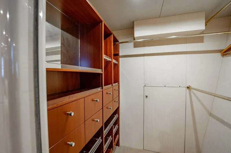 Slide: The Image of Lazzara Yachts 80 EB 2003 - 5607628