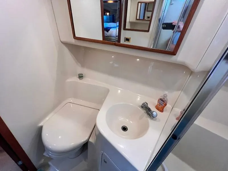 Slide: The Image of 0005303075 - 5535953