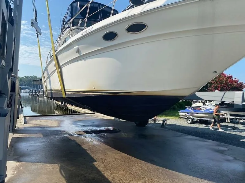 Slide: The Image of 0005308900 - 5535971