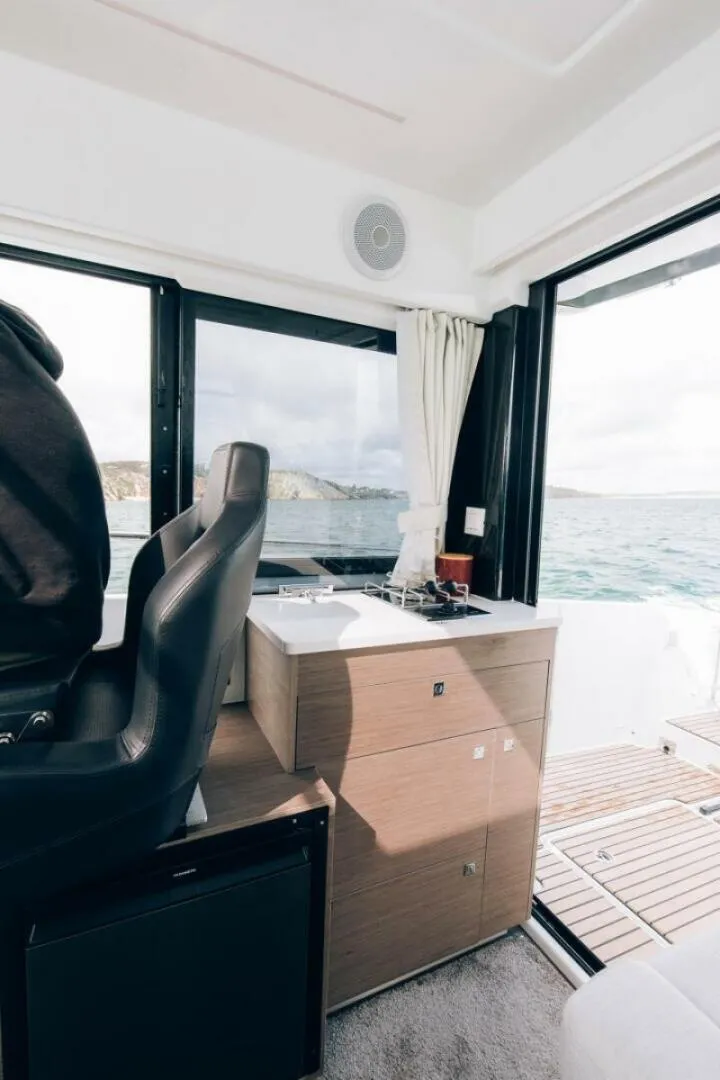 Slide: The Image of Jeanneau 895 Sport S 2 2025 - 5536132