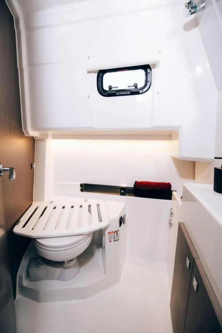 Slide: The Image of Jeanneau 895 Sport S 2 2025 - 5536134