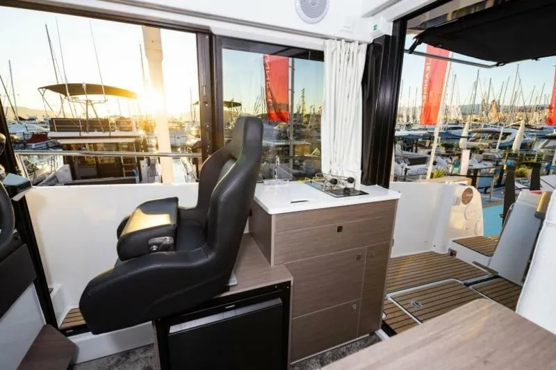 Slide: The Image of Jeanneau 895 Sport S 2 2025 - 5536105