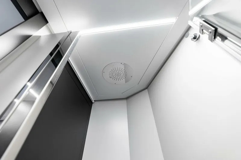 Slide: The Image of 2024 Pershing 6X VIP Shower - 5536235