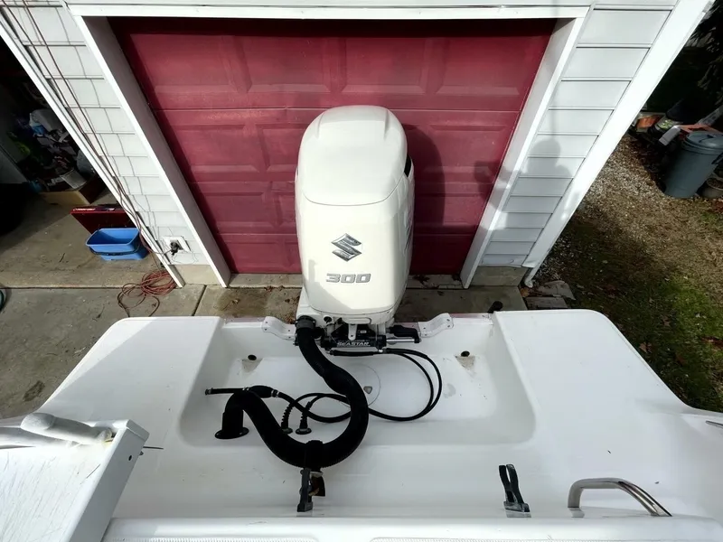 Slide: The Image of Aquasport 250 Explorer 2001 - 7528676