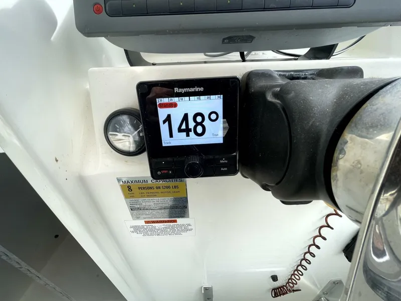 Slide: The Image of Aquasport 250 Explorer 2001 - 5867604