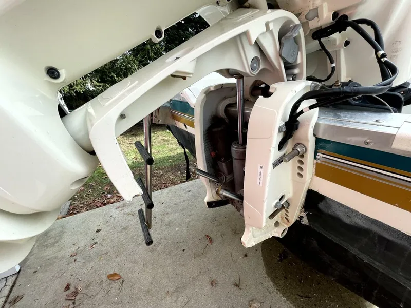 Slide: The Image of Aquasport 250 Explorer 2001 - 5867620