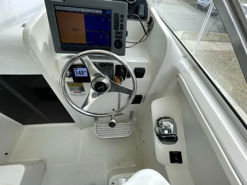 Slide: The Image of Aquasport 250 Explorer 2001 - 7528669