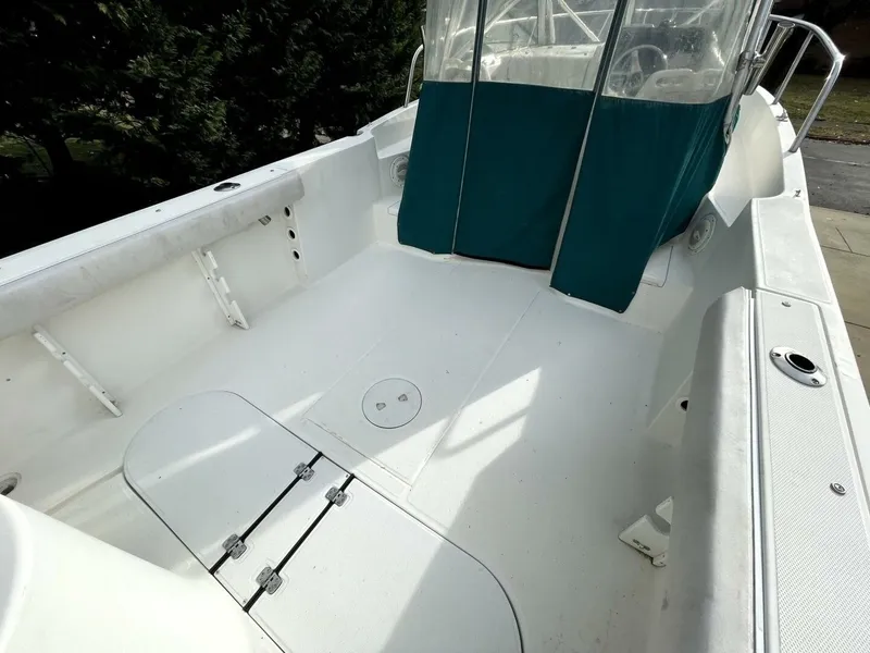Slide: The Image of Aquasport 250 Explorer 2001 - 7528692