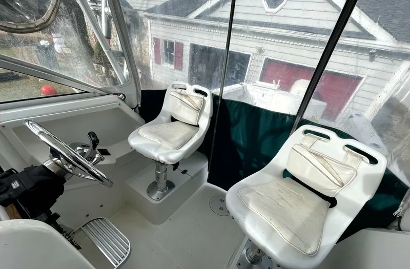 Slide: The Image of Aquasport 250 Explorer 2001 - 7528654