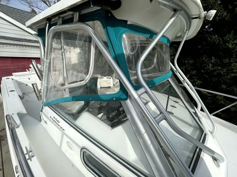 Slide: The Image of Aquasport 250 Explorer 2001 - 7528697