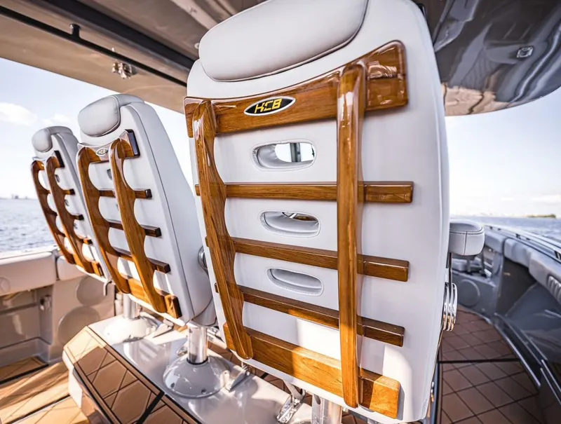 Slide: The Image of HCB 42 Lujo 2023 - 5537606