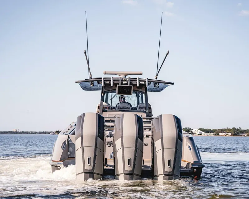 Slide: The Image of HCB 42 Lujo 2023 - 5537590