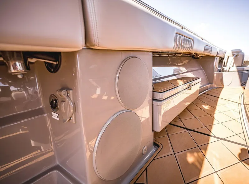 Slide: The Image of HCB 42 Lujo 2023 - 5537596