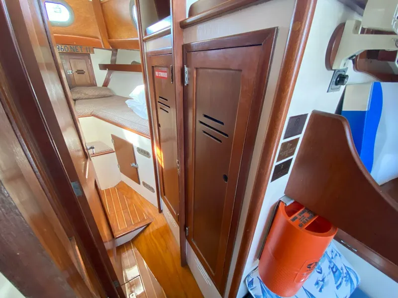 Slide: The Image of Hinckley Yachts Pilot 1964 - 5539337