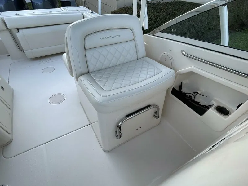 Slide: The Image of Grady-White 275 Freedom 2021 - 5537932