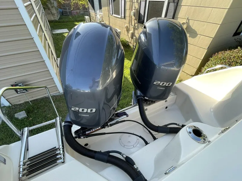 Slide: The Image of Grady-White 275 Freedom 2021 - 5537943