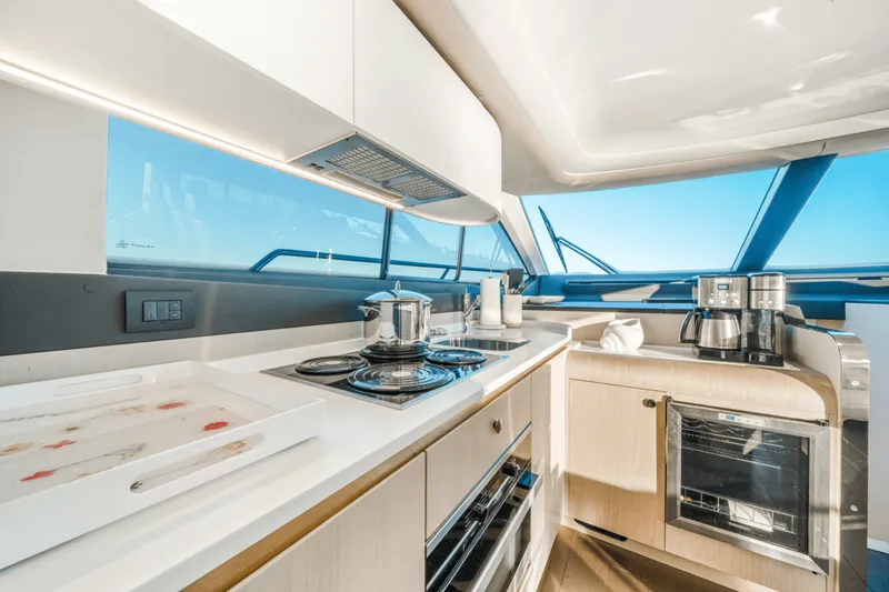 Slide: The Image of Azimut 60 FLYBRIDGE 2021 - 5538046