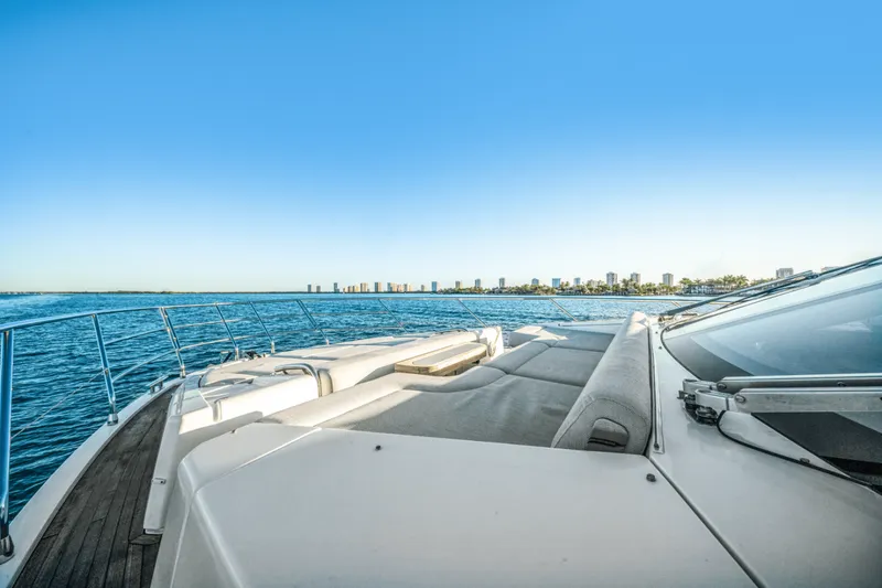 Slide: The Image of Azimut 60 FLYBRIDGE 2021 - 5538054