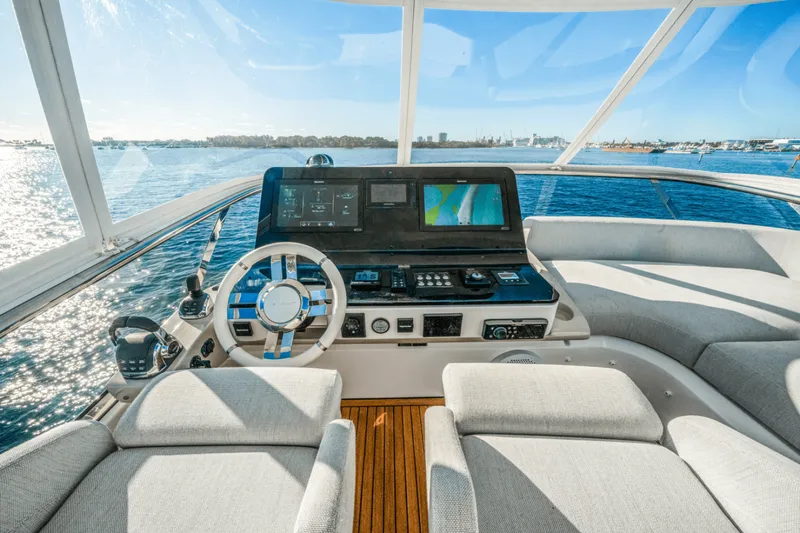 Slide: The Image of Azimut 60 FLYBRIDGE 2021 - 5538060