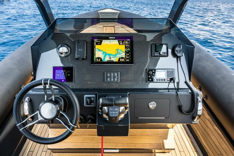 Slide: The Image of Skipper 34 2024 - 5538098