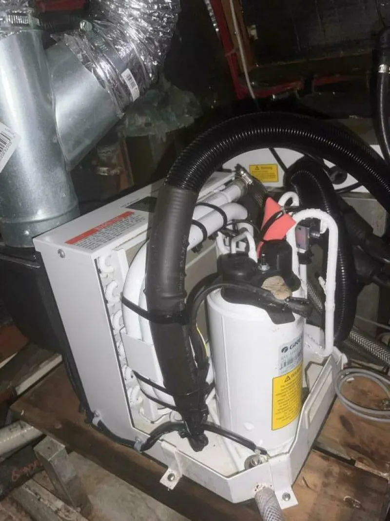 Slide: The Image of Dometic AC - 5538165