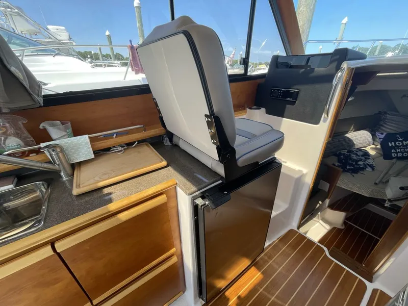 Slide: The Image of Cutwater C-28 2019 - 5538335