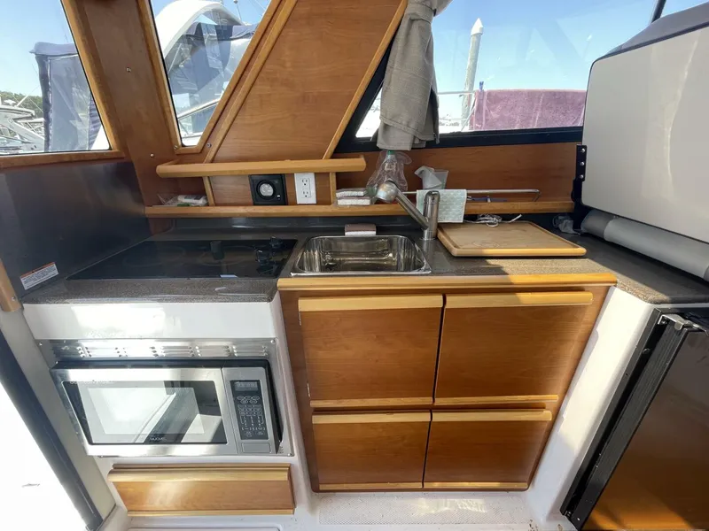 Slide: The Image of Cutwater C-28 2019 - 5538333