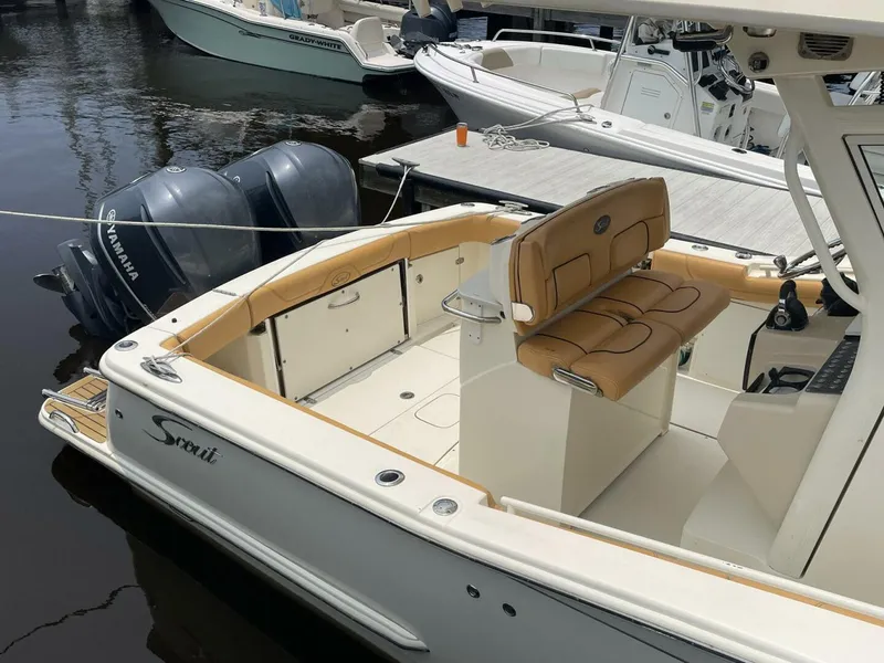 Slide: The Image of Scout 300 LXF 2015 - 5538289