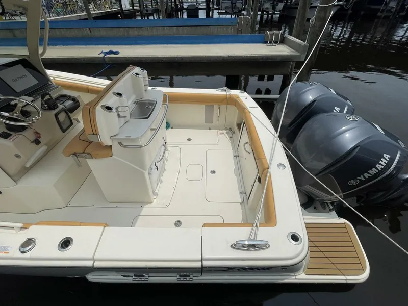 Slide: The Image of Scout 300 LXF 2015 - 5538290