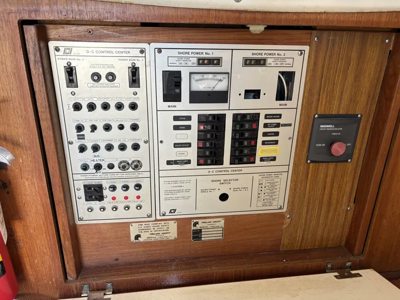 Slide: The Image of Trojan 32 1986 - 5538379