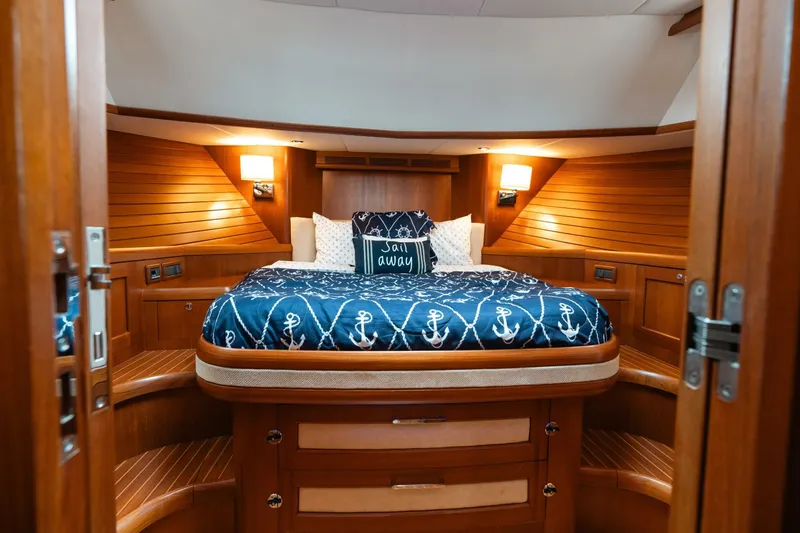 Slide: The Image of Grand Banks Eastbay 46 SX 2011 - 5538607