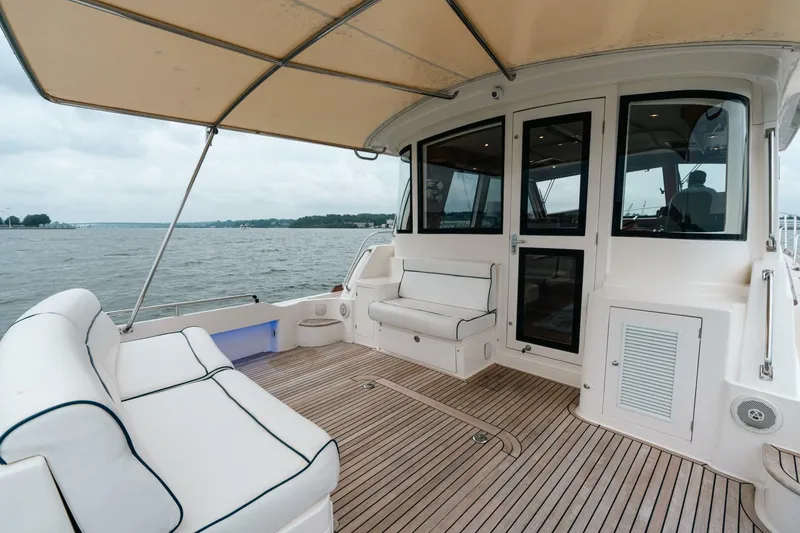 Slide: The Image of Grand Banks Eastbay 46 SX 2011 - 5538625