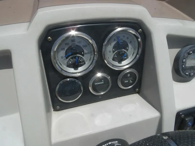 Slide: The Image of Starcraft 211SVX 2022 - 5538885