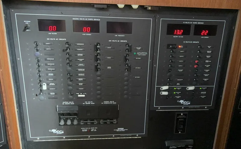 Slide: The Image of Viking Motor Yacht 1988 - 5555109