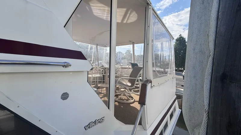 Slide: The Image of Viking Motor Yacht 1988 - 5542076