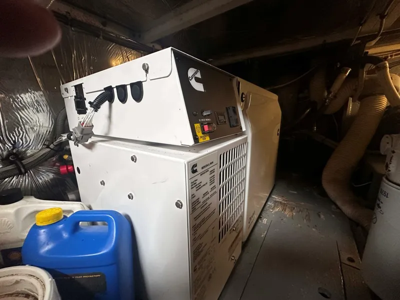 Slide: The Image of Bertram 42 1987 - 5577855