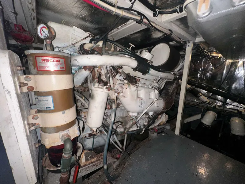 Slide: The Image of Bertram 42 1987 - 5577858