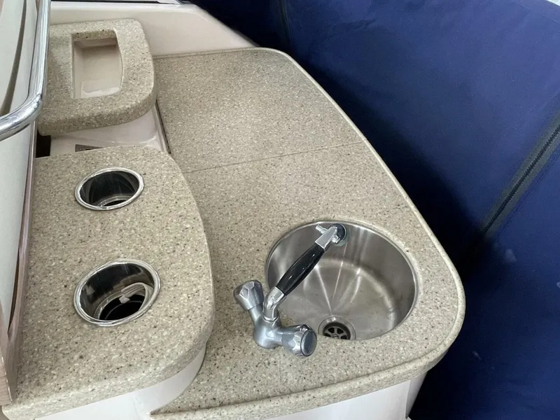 Slide: The Image of Grady-White 335 Freedom 2014 - 5539017