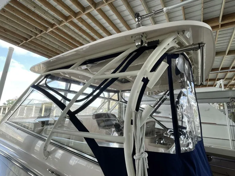 Slide: The Image of Grady-White 335 Freedom 2014 - 5539021