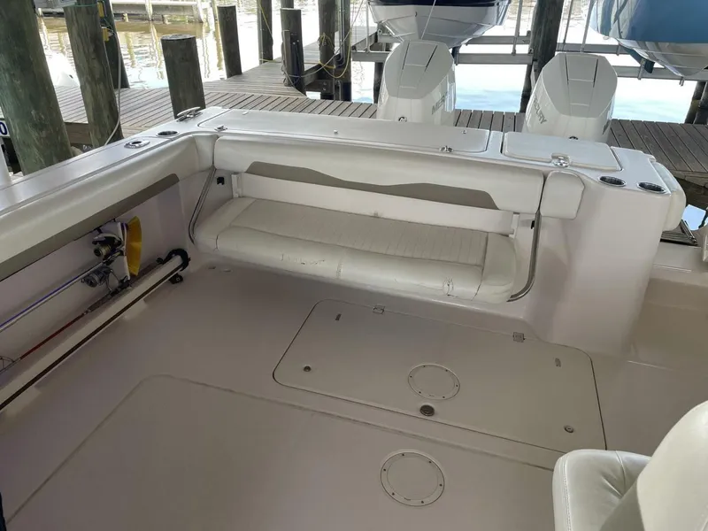 Slide: The Image of Grady-White 335 Freedom 2014 - 5539025