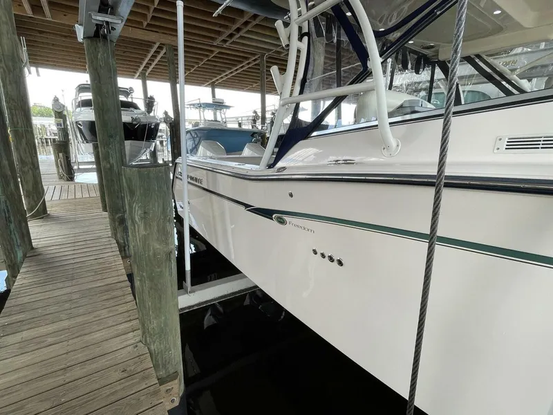 Slide: The Image of Grady-White 335 Freedom 2014 - 5539032